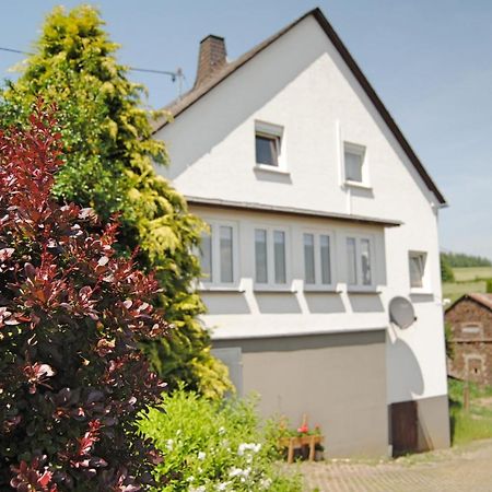 Stilvolles Eifelhaus Am Nuerburgring Mit Eigenem Garten Boos Exteriör bild